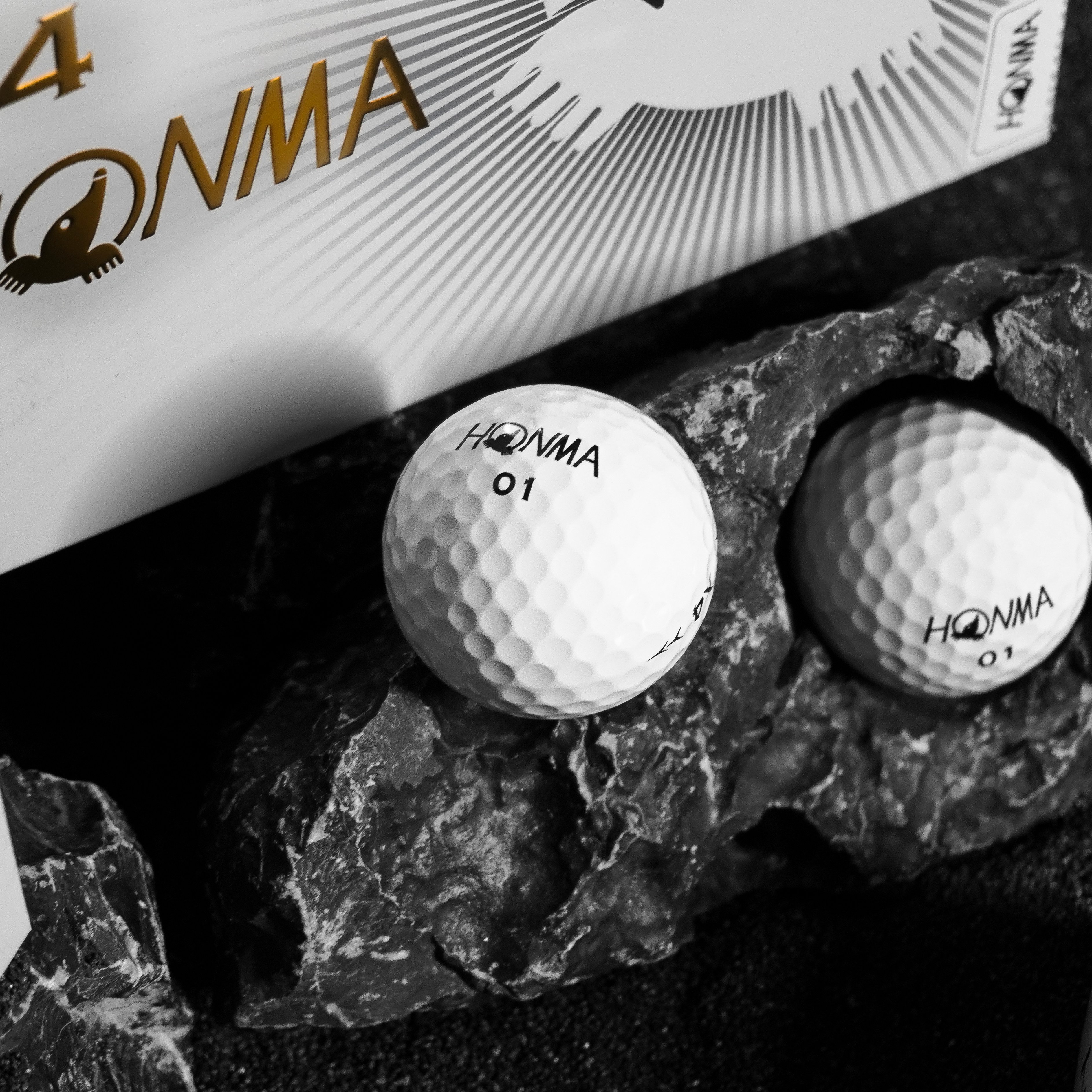 (CHÍNH HÃNG) Bóng Golf Honma - Tốc Độ Bóng Bay Nhanh, Cao hộp 12 quả